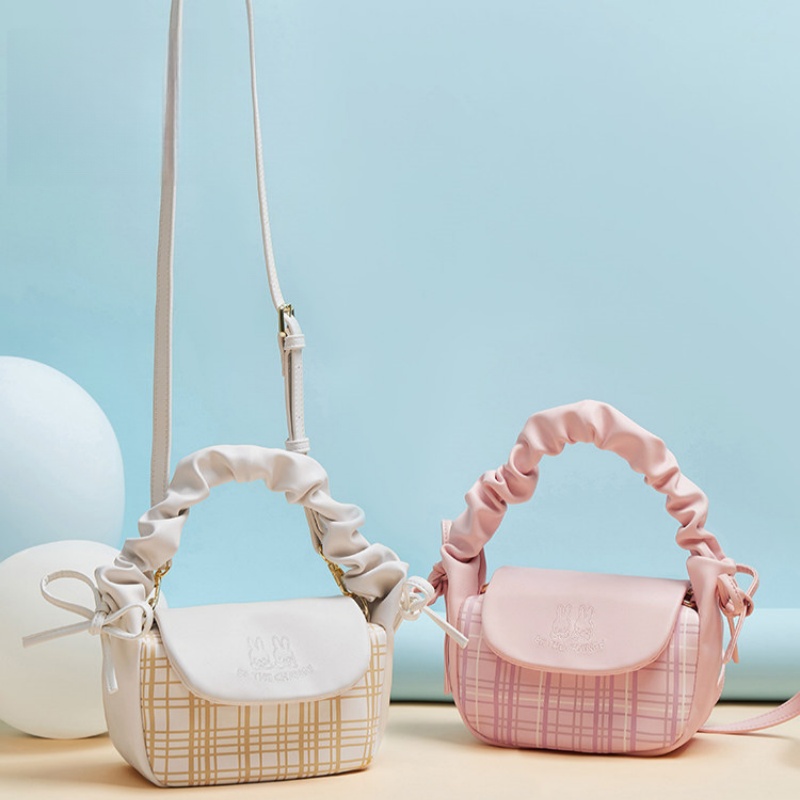 Miffy Pattern Pleated Shoulder - Leatherworking Items avaliação e preço